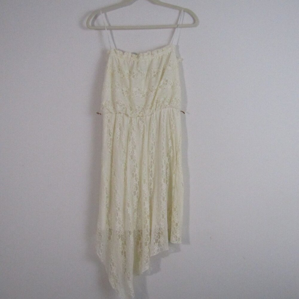 City Triangle Asymmetrical Floral Lace Dress Cream Medium Boho Feminine Romantic